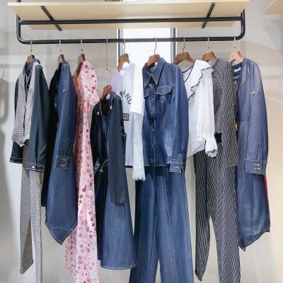 廣州石井折扣女裝批發(fā) 貨源、價(jià)格、廠家全攻略